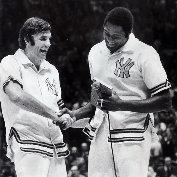 Authentic New York Knicks Pre-Game Button Up- Rare - Picture 4 of 8